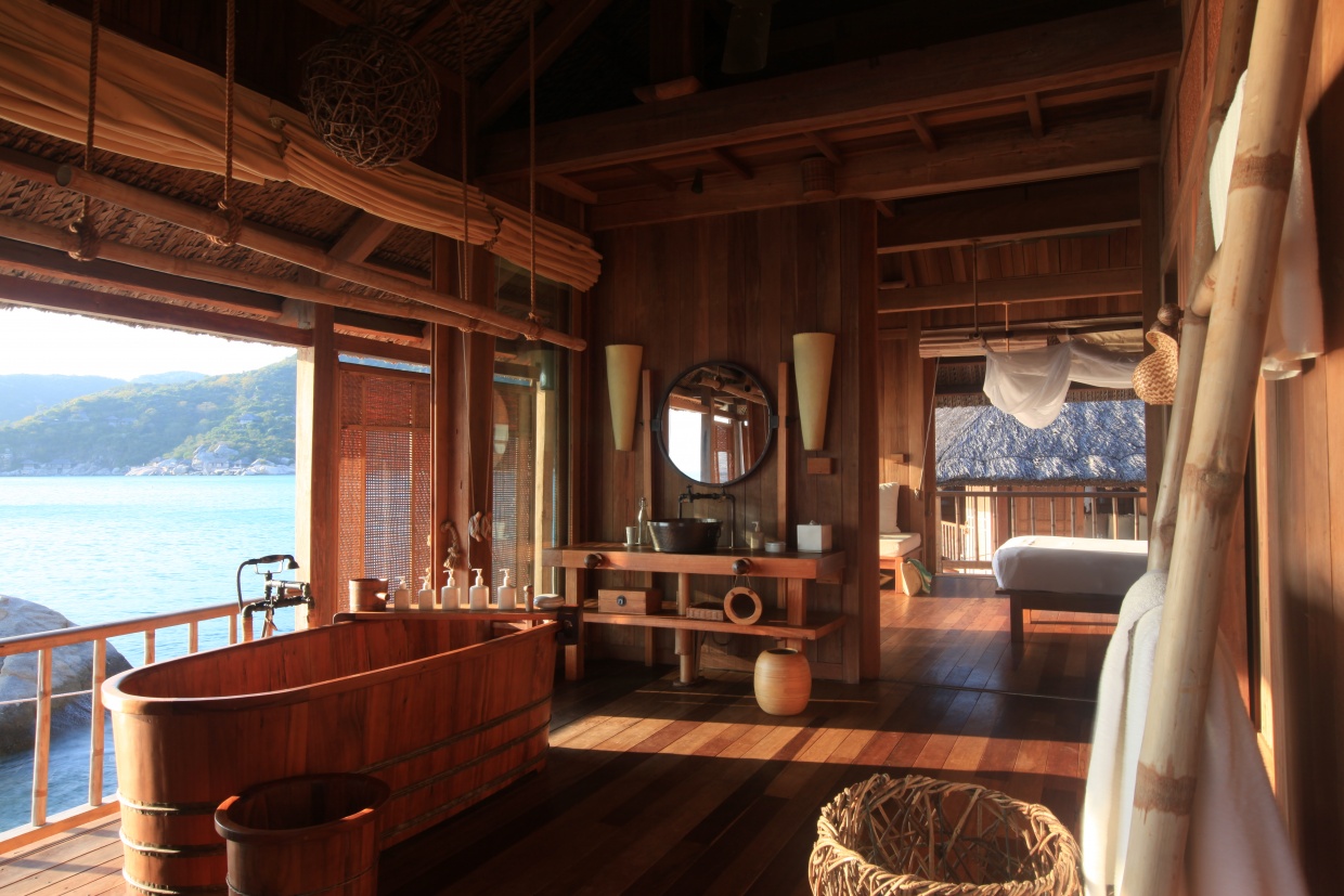Water_Pool_Villa_Bathroom_[376-LARGE].jpg
